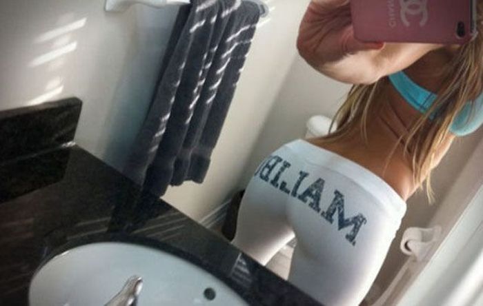 girl_in_tight_gymwear_29