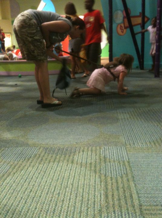leashing_kids_17