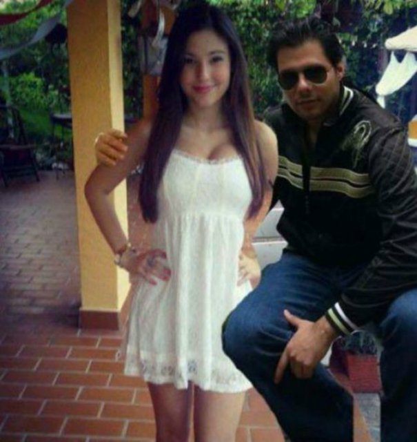 fake_girlfriend_8