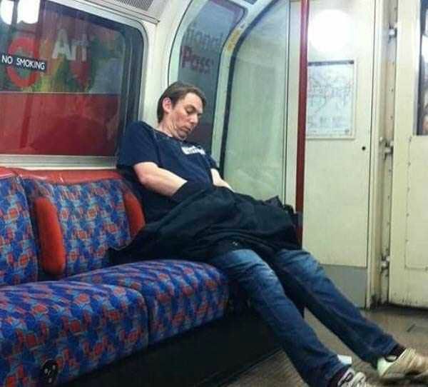 weird_people_in_Train03