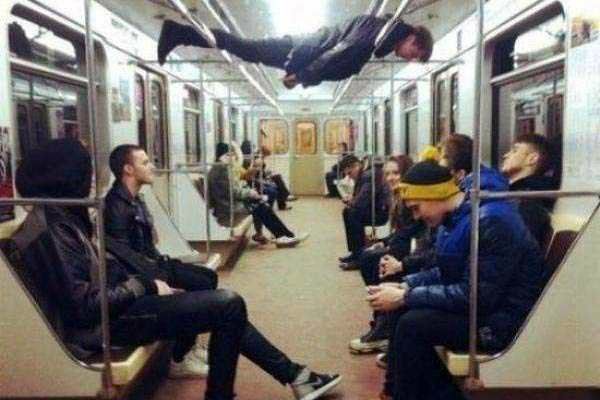 weird_people_in_Train31